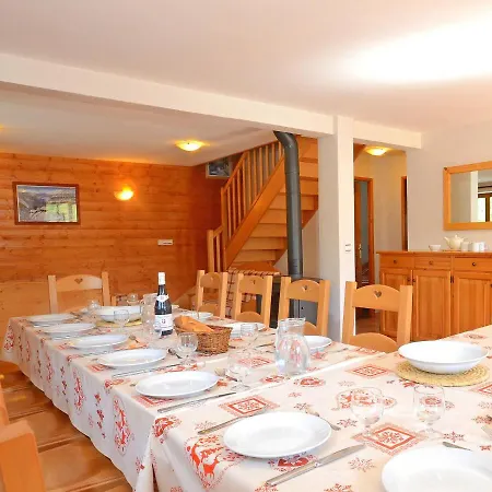 Chalet Chalet In Les Menuires Praranger With Balcony *