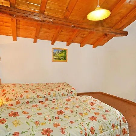 Chalet Chalet In Les Menuires Praranger With Balcony *